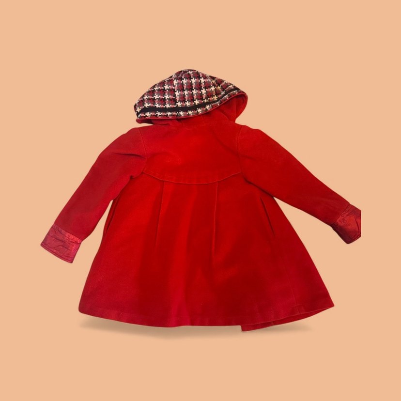 Kız Çocuk Kırmızı Kapüşonlu Düğmeli kaşe mont - Görsel 2