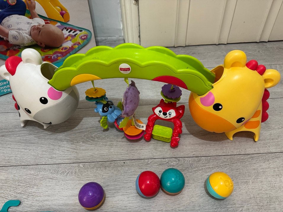 Fisher-Price Oyuncak Dünyası Jimnastik Merkezi Işıklı Müzikli - Görsel 5
