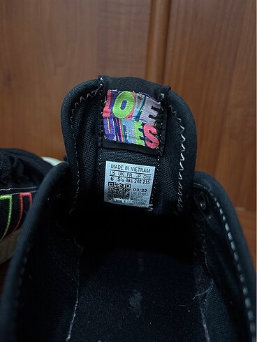 38,5 Beden çeşitli Renk Adidas nizza