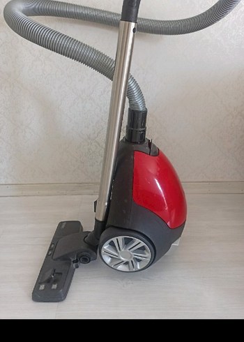 fakir Kırmızı renkli elektrikli süpürge - Görsel 2