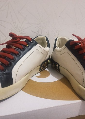 Tasarım Renkli Detaylı Beyaz Kadın Spor Ayakkabı - Görsel 3