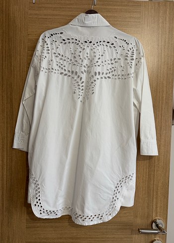 Düğmeli Beyaz Pamuklu Gömlek - Görsel 2