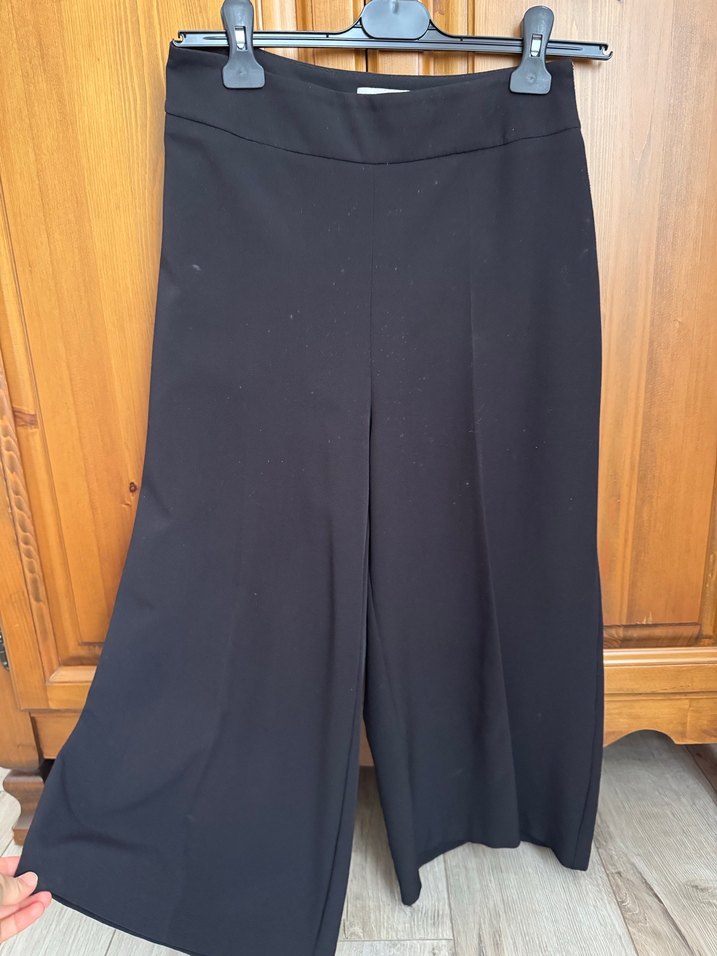 Düz Siyah Midi Kumaş Pantolon - Görsel 2