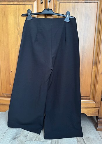 Siyah Kadın Uzun Bol Kesim Kumaş Pantolon - Görsel 4