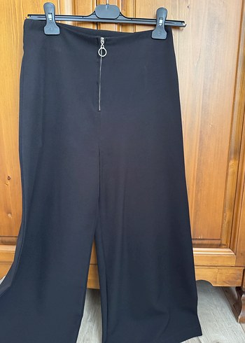 Siyah Kadın Uzun Bol Kesim Kumaş Pantolon - Görsel 2