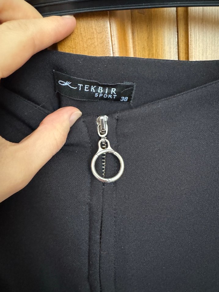 Siyah Kadın Uzun Bol Kesim Kumaş Pantolon - Görsel 3