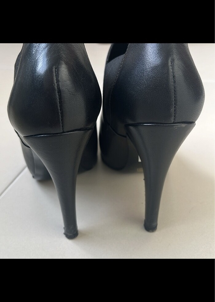 Tanca Deri Topuklu Ayakkabı - Görsel 3