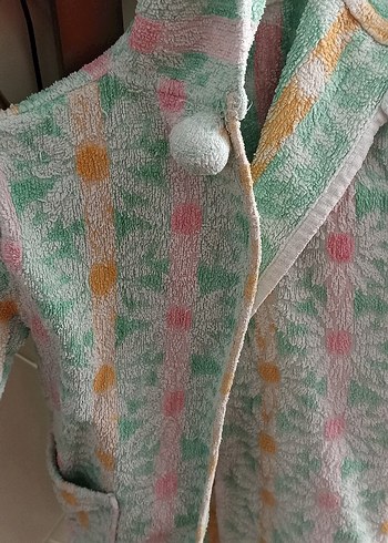 2 Yaş Beden Kız Çocuk Kapüşonlu Pastel Batik Bornoz
