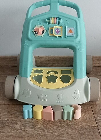 BabyToys Bebek yürüme ilk adım arkadaşı baby Walker ayakta yürüt