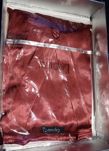 Espuar Robdöşambr
erkek çeyizlik saten sabahlık, pijama alt üst  - Görsel 2