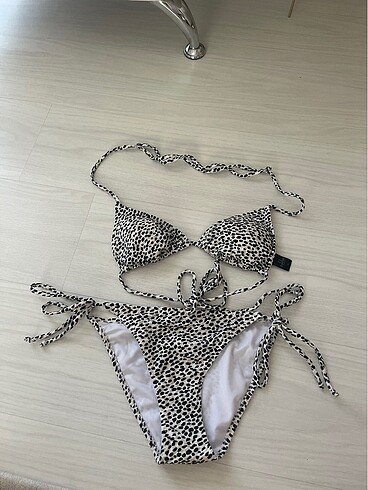 Mayo bikini