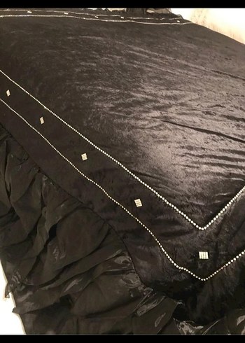 Siyah kadife taşlı yatak Örtüsü - Görsel 2