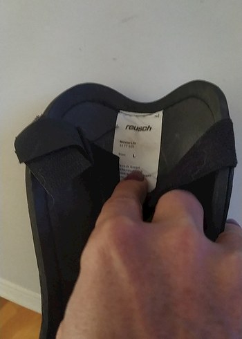 Reusch Siyah Motosiklet Dizlikleri Velcro - Görsel 2