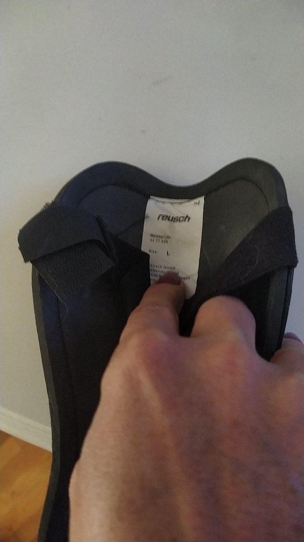 Reusch Siyah Motosiklet Dizlikleri Velcro - Görsel 2