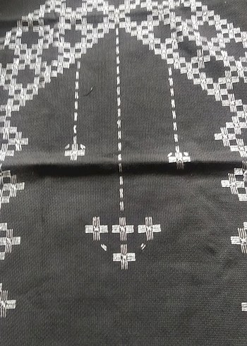 Geleneksel İşlemeli Siyah El Yapımı seccade - Görsel 2