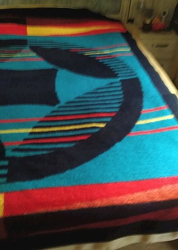 Çok Renkli Desenli Battaniye , 1,80-2,20 cm ebatlarında - Görsel 2