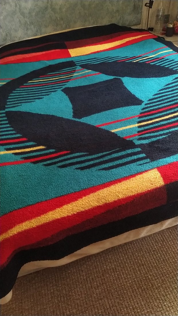 Çok Renkli Desenli Battaniye , 1,80-2,20 cm ebatlarında - Görsel 4