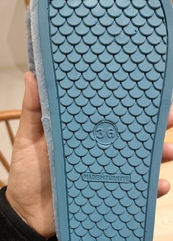 Peluş Terlik - Görsel 3