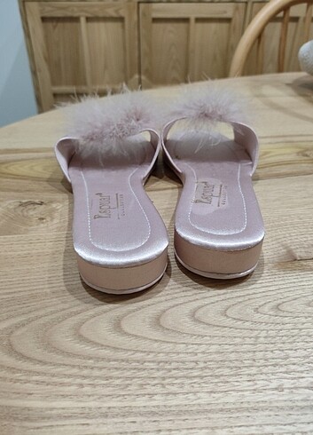 Saten Tüylü Terlik - Görsel 4