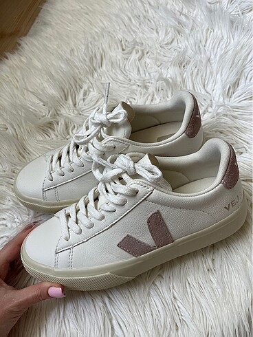 Veja Sneaker