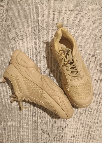 Bej rengi spor ayakkabı - Görsel 3