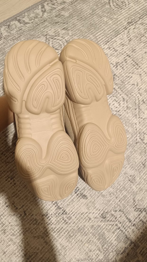 Bej rengi spor ayakkabı - Görsel 2