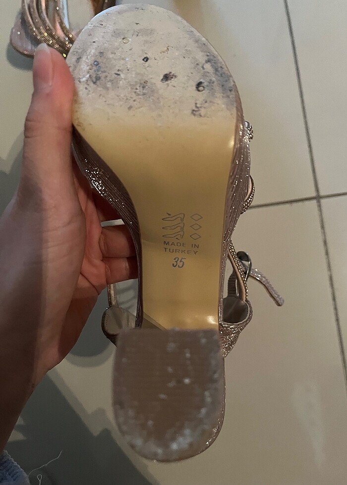 Topuklu ayakkabı - Görsel 3