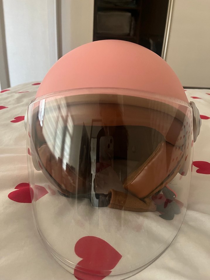 Pastel Pembe Retro Motosiklet Kaskı - Görsel 3
