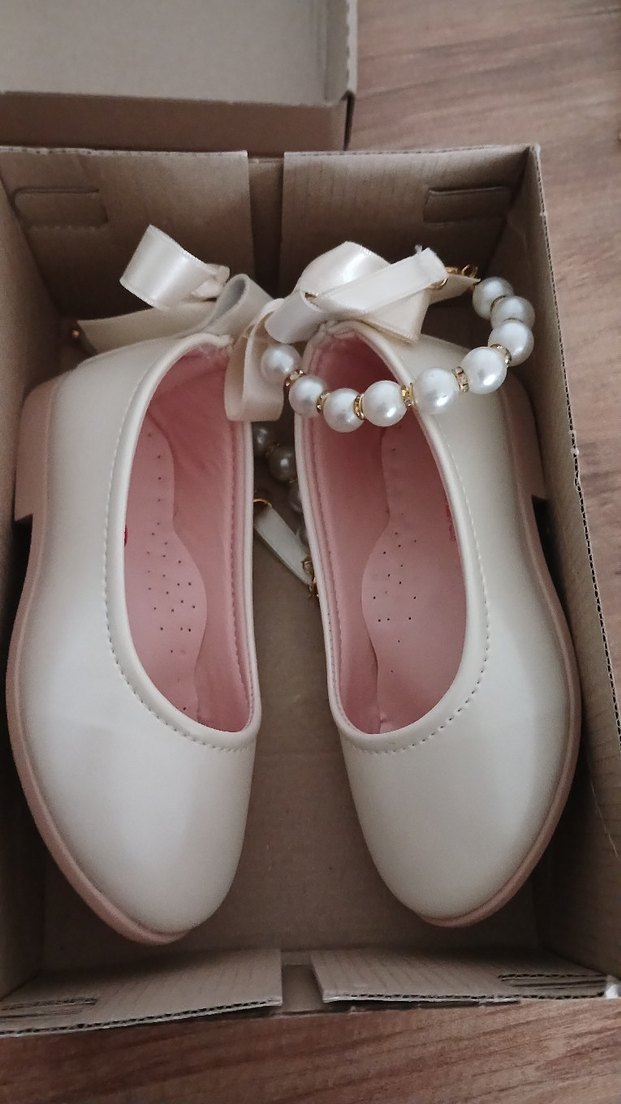 Zincir Detaylı Beyaz Kız Çocuk Babet - Görsel 3