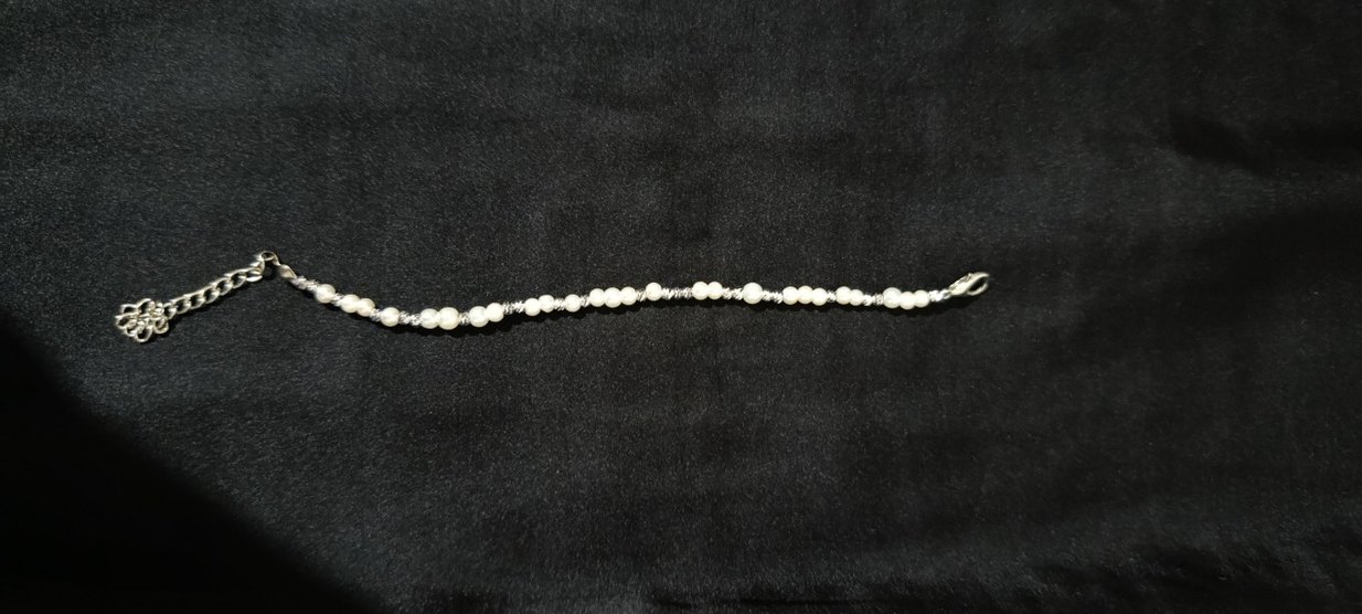 Gri ve Beyaz Boncuklu biliklik - Görsel 3