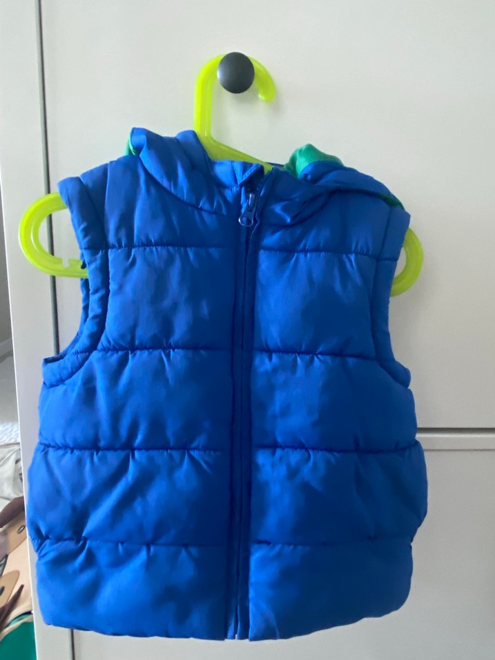 M&S Dinazor başlıklı yelek - Görsel 2