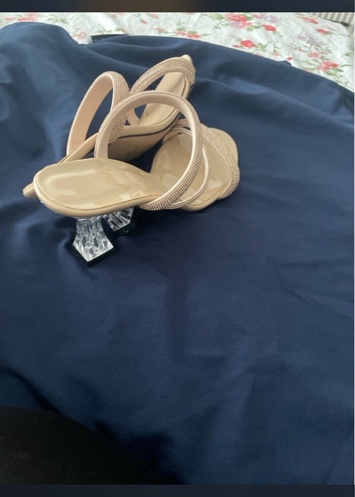 Topuklu terlik ayakkabı - Görsel 3