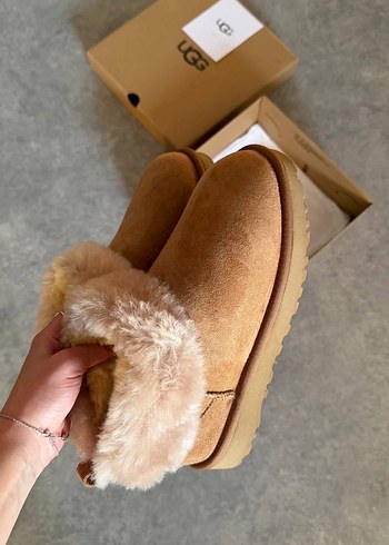 Ugg Bej Süet Platform Topuklu Kadın Botlar - Görsel 2