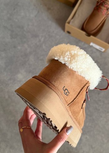 Ugg Kahverengi Kürklü Süet Dolgu Topuklu Bot - Görsel 2