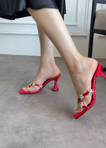 Kırmızı Çiçekli Payetli Stiletto Kadın Topuklu