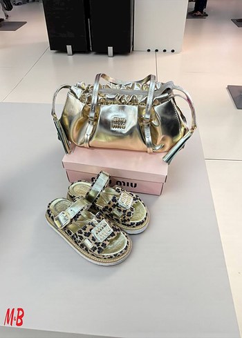 Miu Miu Miu Miu Beyaz Bantlı Kadın Terlik