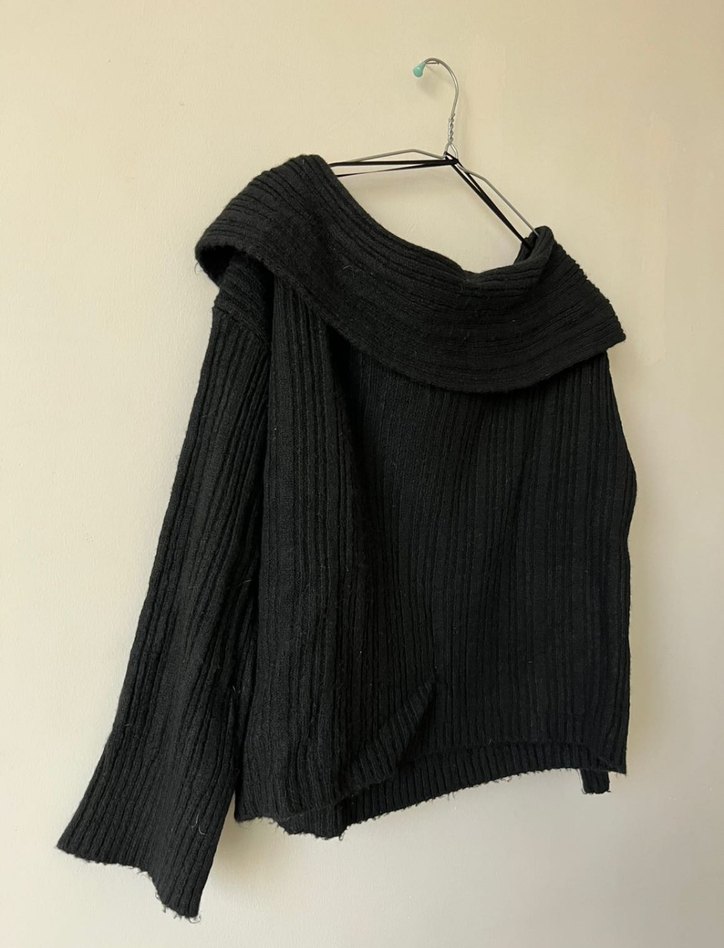 Siyah Madonna yaka kazak - Görsel 2