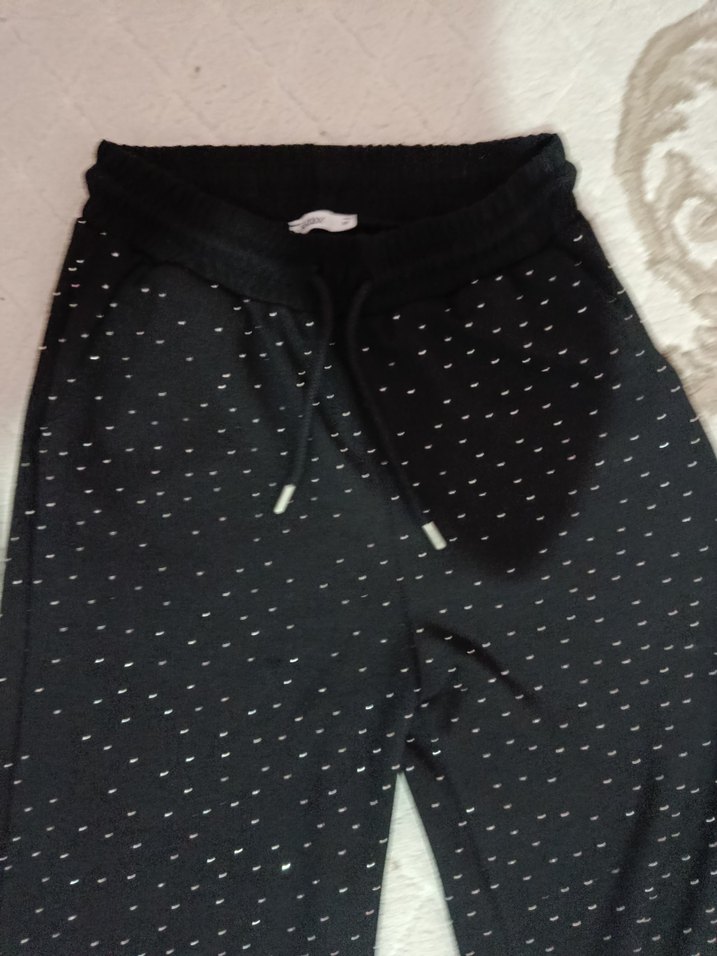 Siyah taşlı eşofman - Görsel 3