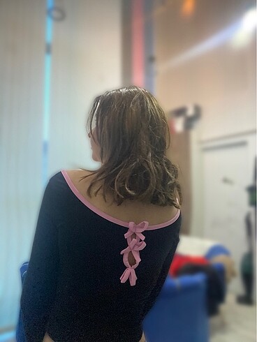 Kurdele Detaylı Bluz - Görsel 4