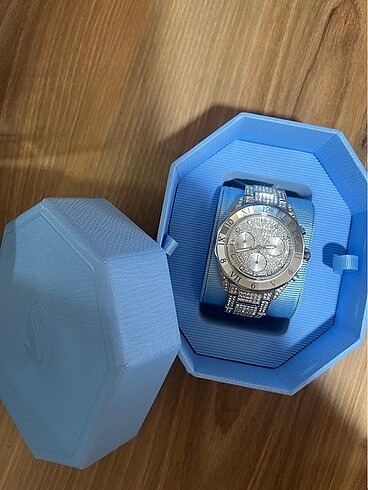 Swarovski saat