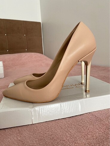 Diğer Topuk detaylı Deri stiletto