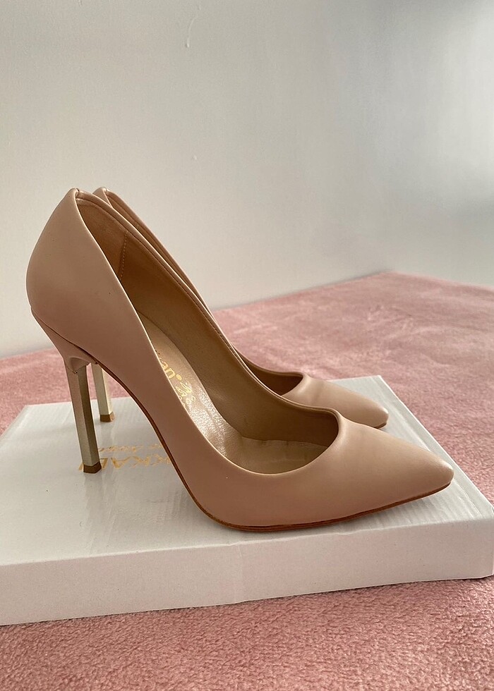 Topuk detaylı Deri stiletto - Görsel 3