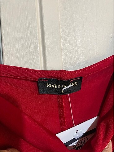 River Island askılı mini elbise