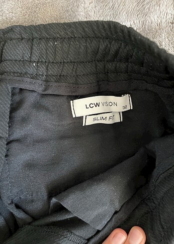 LC Waikiki Düğmeli Siyah Rahat Kesim Kumaş Pantolon