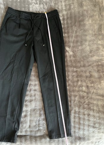 Düğmeli Siyah Rahat Kesim Kumaş Pantolon - Görsel 3