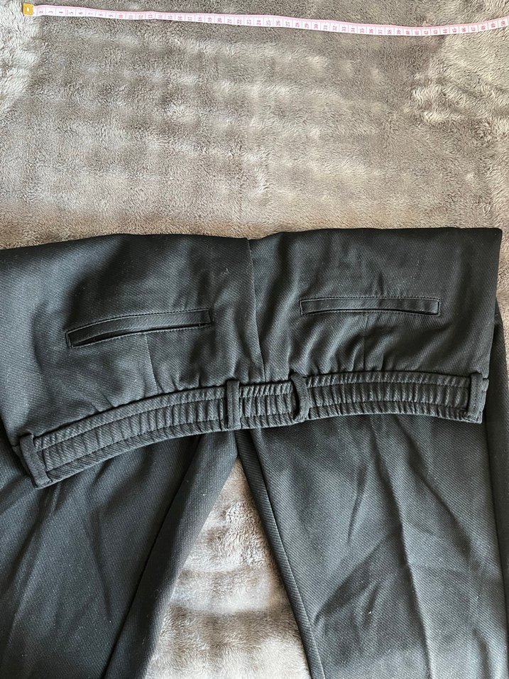 Düğmeli Siyah Rahat Kesim Kumaş Pantolon - Görsel 5