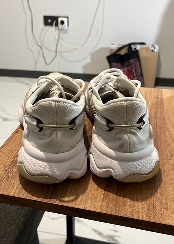 Beyaz Bağcıklı Kadın Spor Ayakkabı - Görsel 3