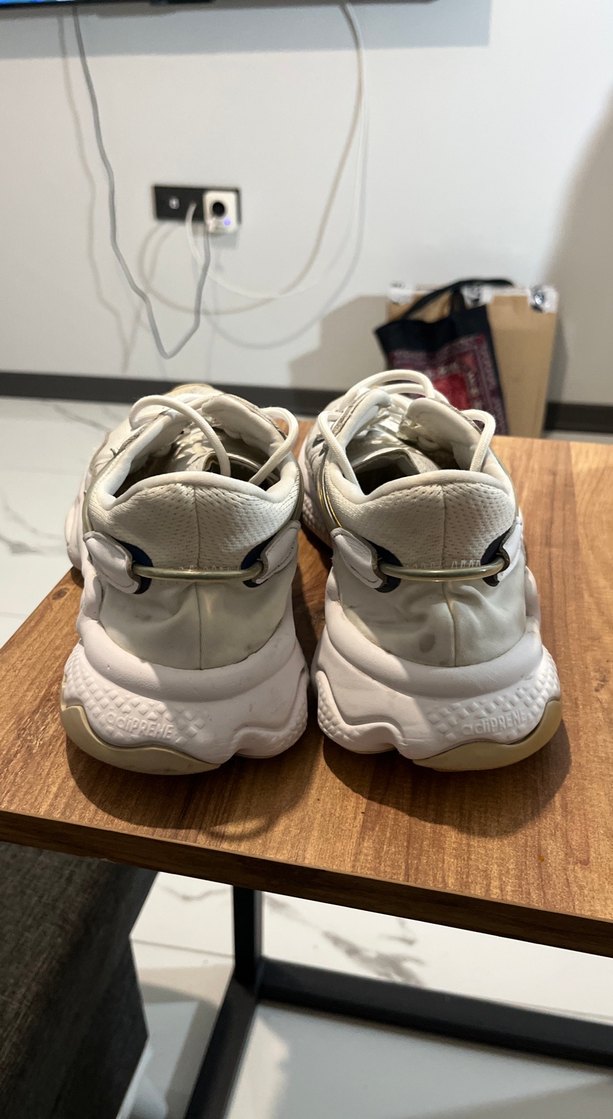 Beyaz Bağcıklı Kadın Spor Ayakkabı - Görsel 3