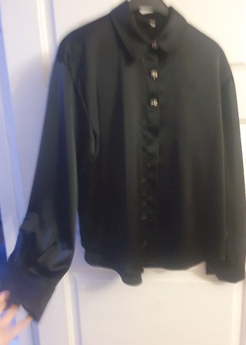 Siyah Düğmeli Gotik Kadın Gömlek - Görsel 2