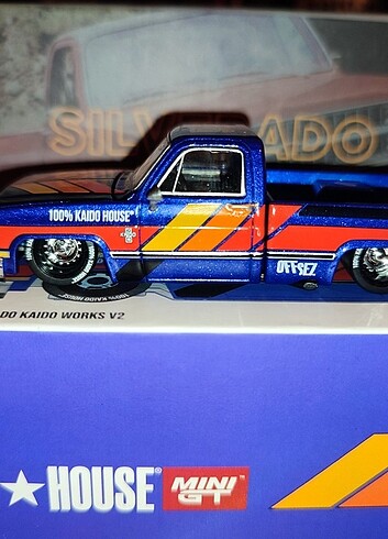 Mini GT Kaido Works V2 Chevrolet Silverado